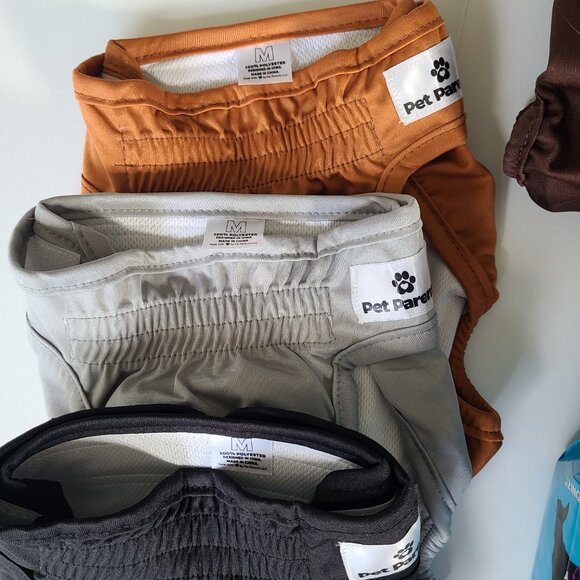 Dog Female Diapers 9 Reusable + 10 Disposable Waist 14" - 22" Skirts Washable - Picture 2 of 15